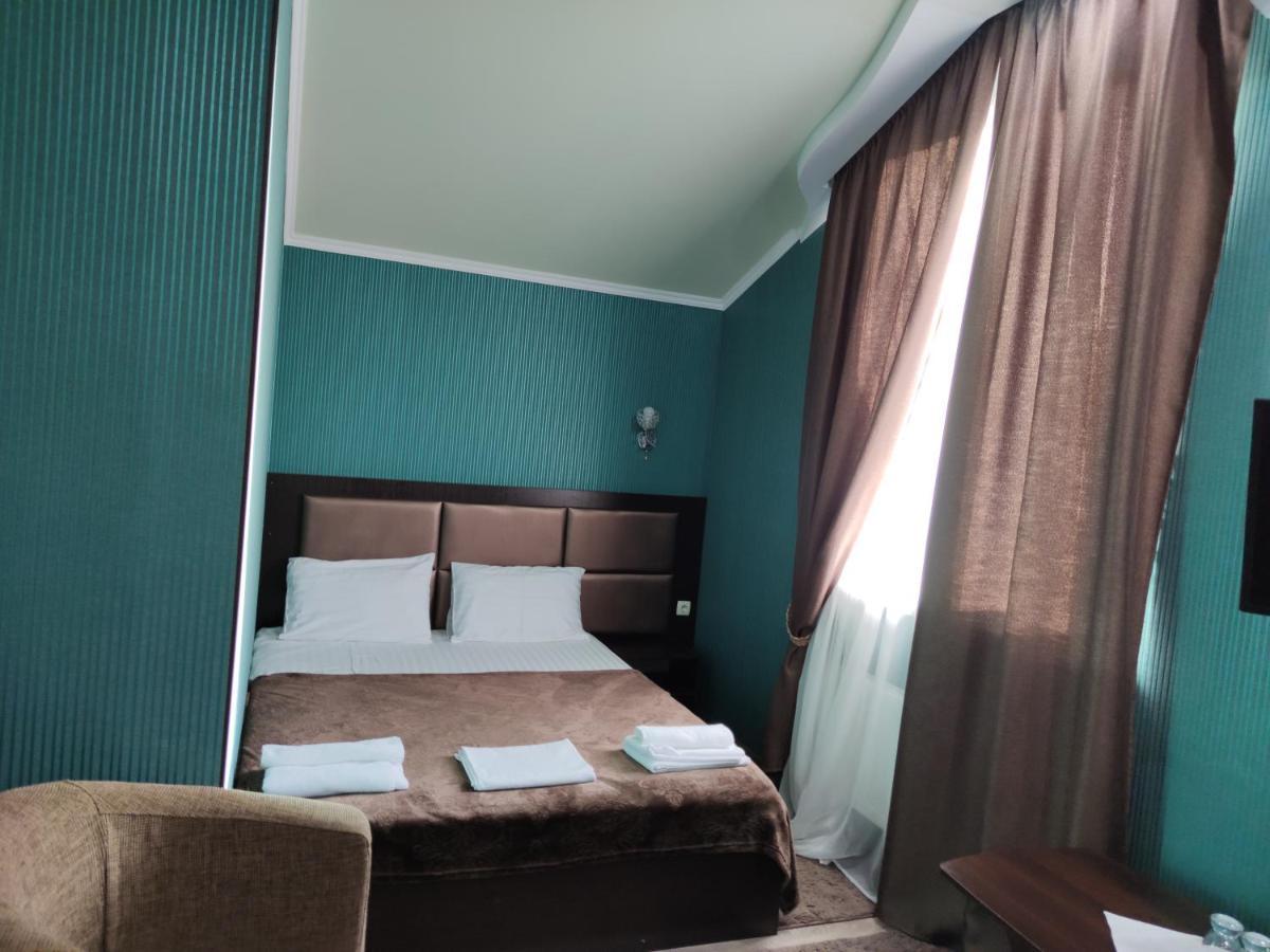 Mishel Plus Kharkiv Exterior photo