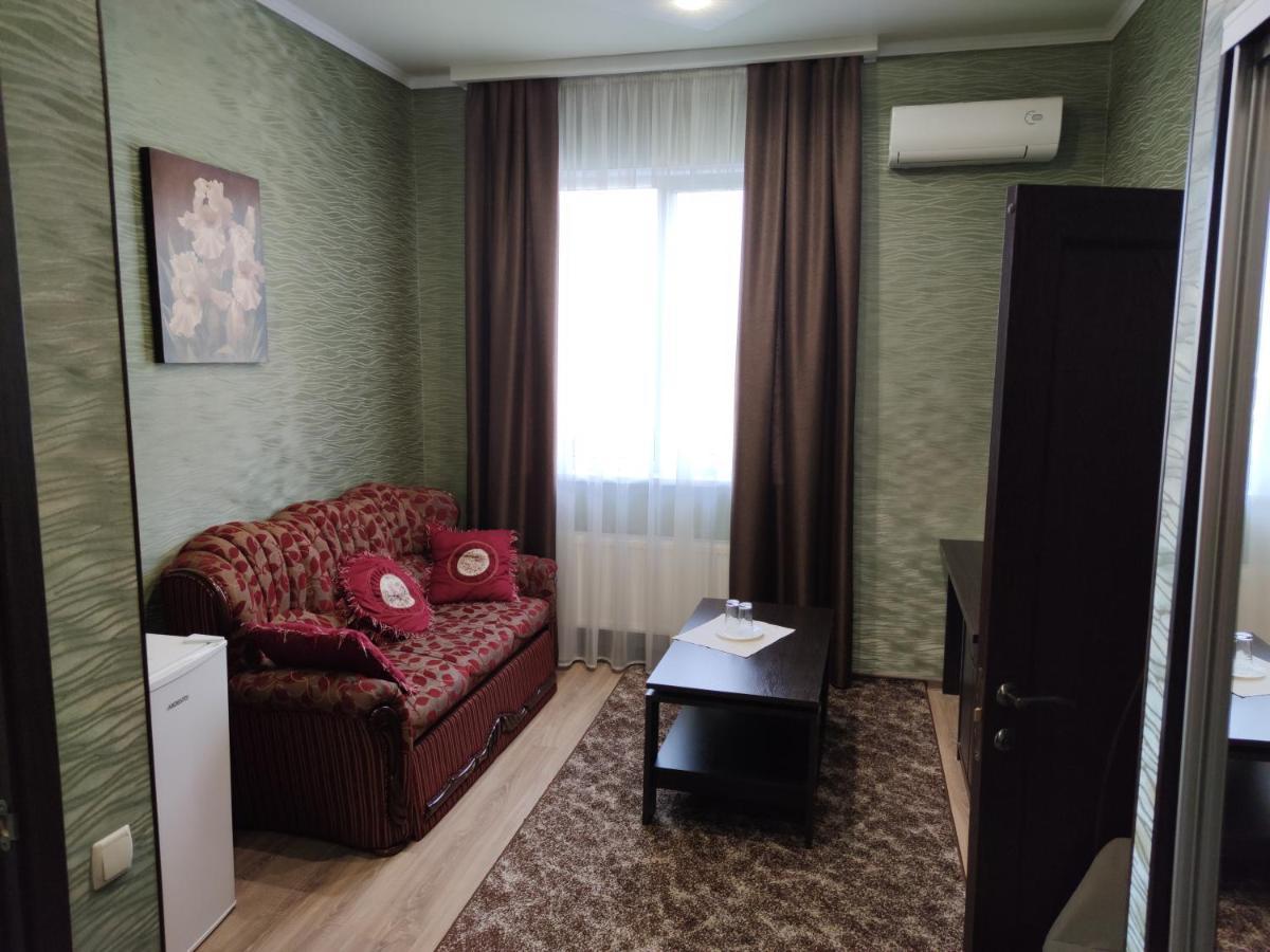 Mishel Plus Kharkiv Exterior photo